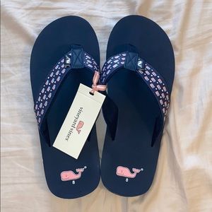 Vineyard vines flip-flops